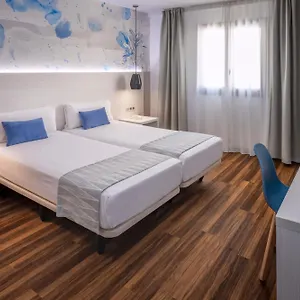 2* بيت ضيافة هوستل أوبيرارامبلاس